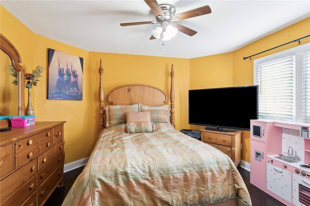 1504 Swan Court, Gretna, LA 70056