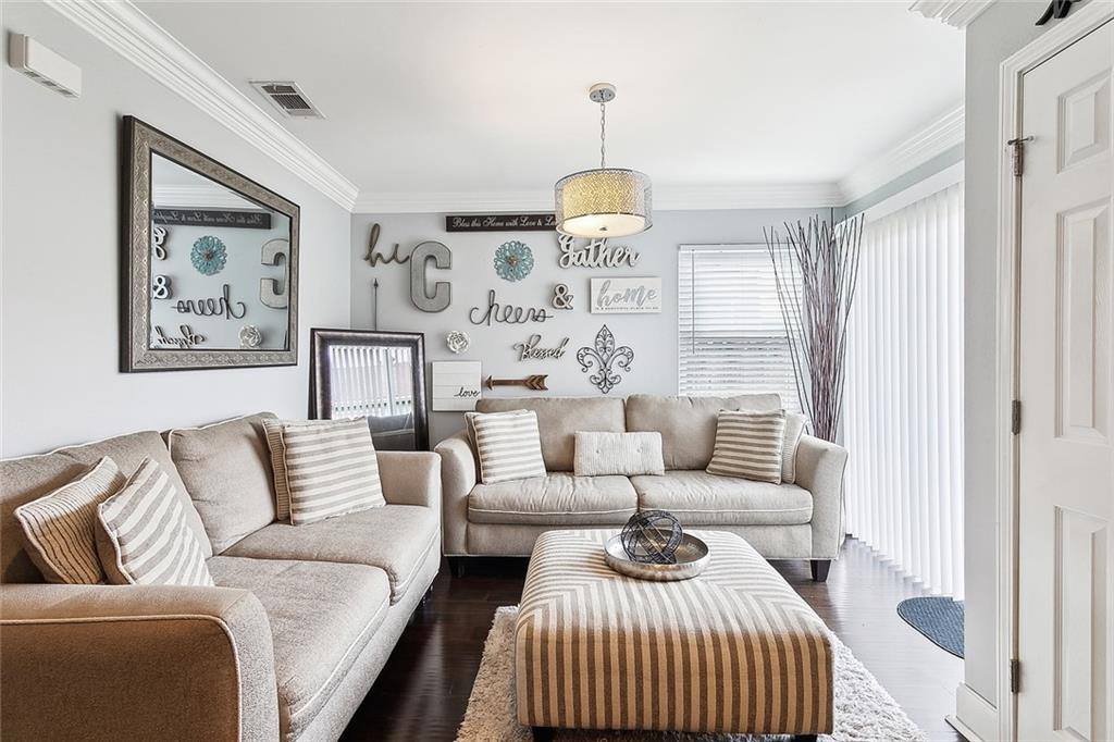 1504 Swan Court, Gretna, LA 70056