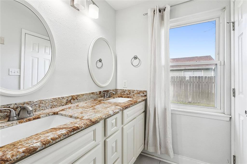 1504 Swan Court, Gretna, LA 70056