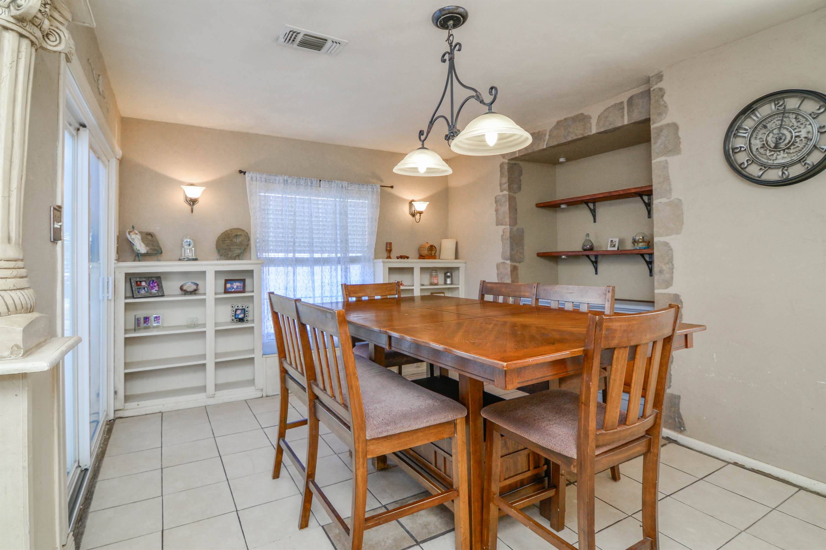 5220 25th St, Lubbock, TX 79407