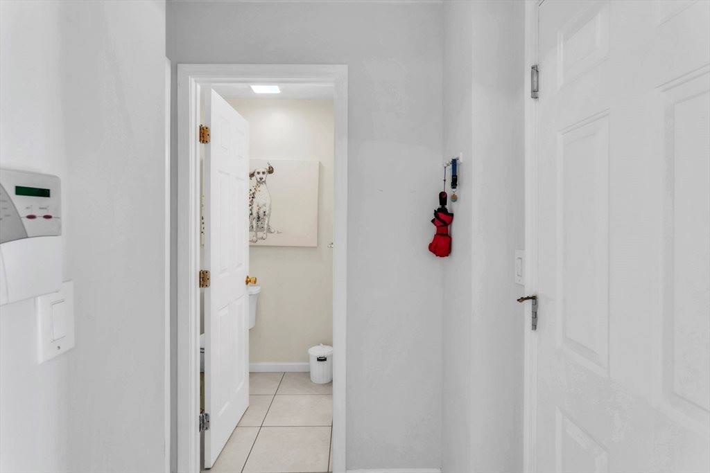 585 Sheridan St, Chicopee, MA 01020