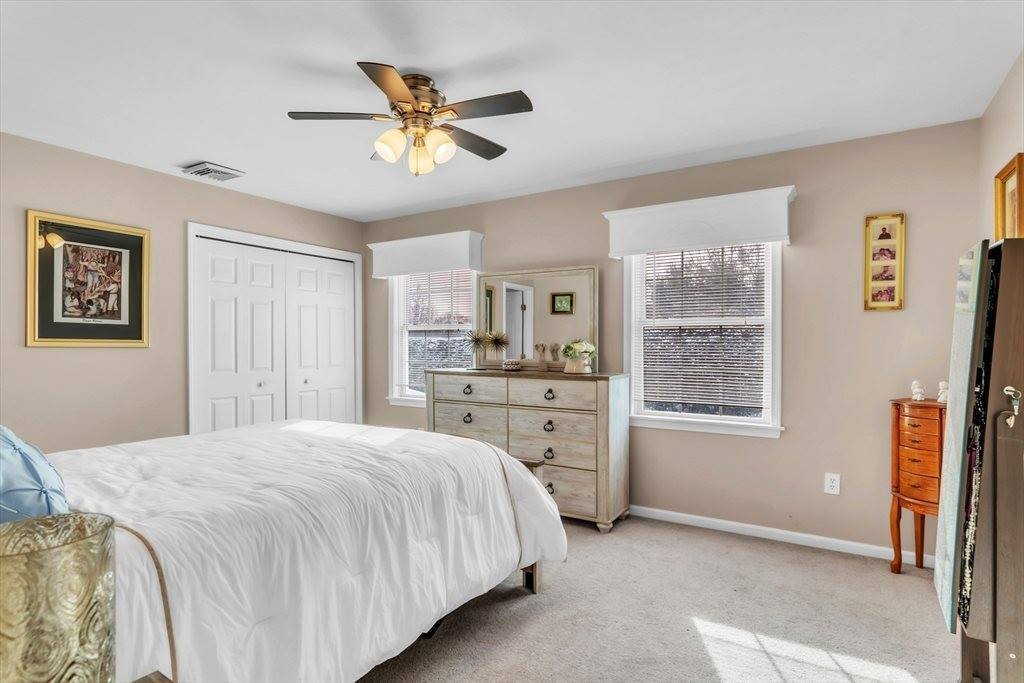 585 Sheridan St, Chicopee, MA 01020