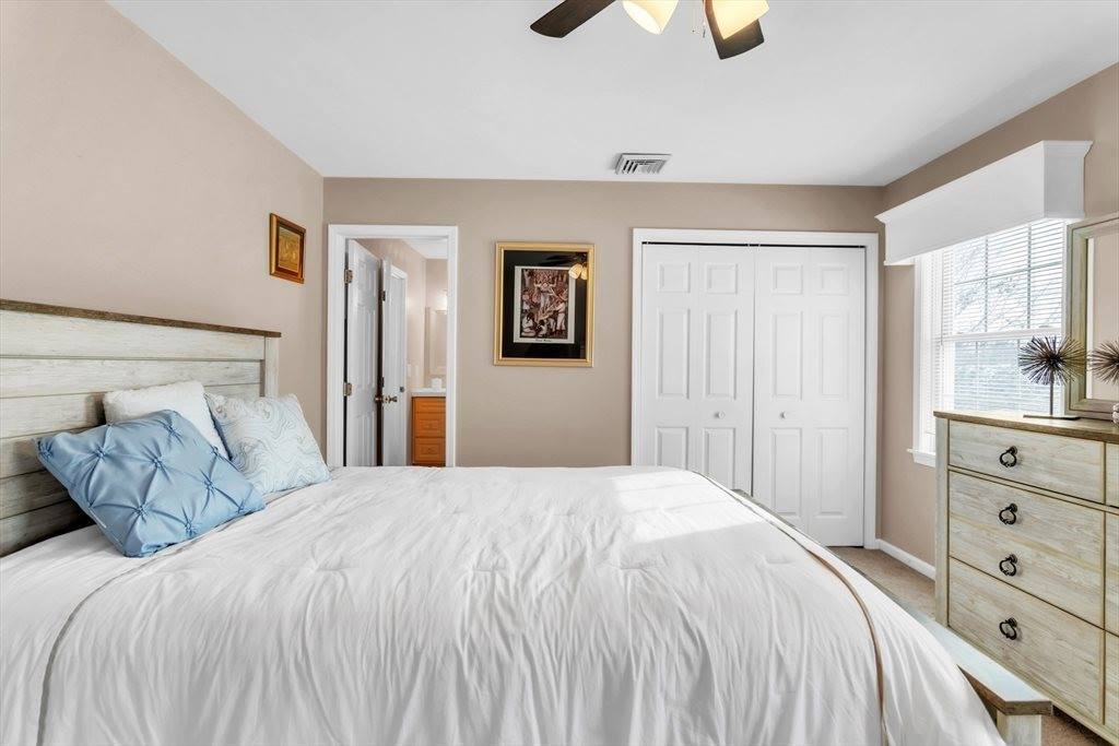 585 Sheridan St, Chicopee, MA 01020