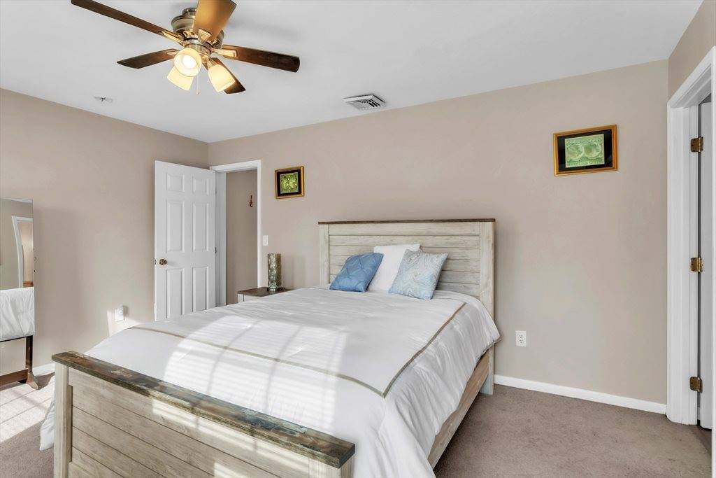 585 Sheridan St, Chicopee, MA 01020