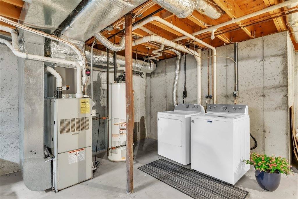 585 Sheridan St, Chicopee, MA 01020