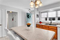 585 Sheridan St, Chicopee, MA 01020