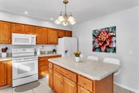 585 Sheridan St, Chicopee, MA 01020