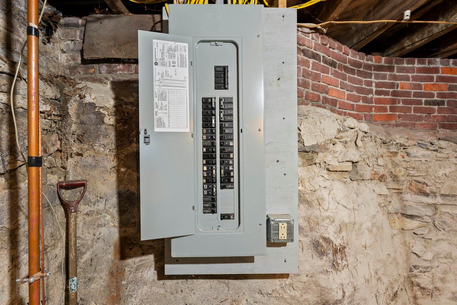 44 Center Street, Bangor, ME 04401