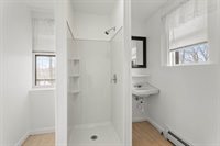 44 Center Street, Bangor, ME 04401