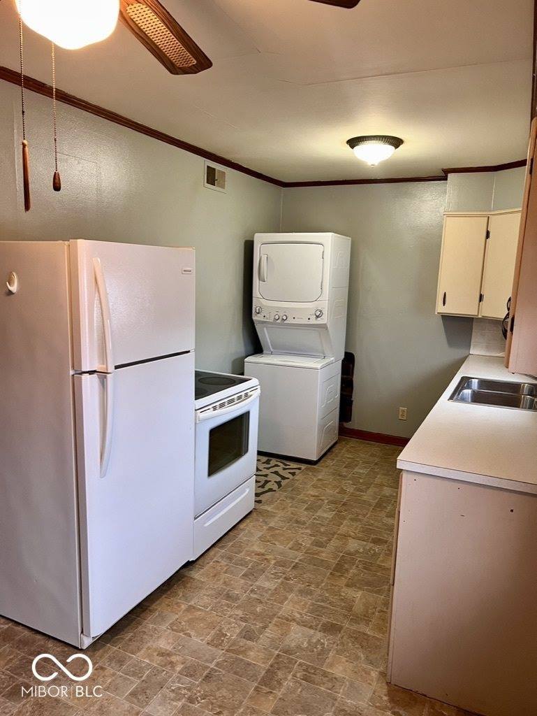 4 Lincoln Drive, Brownsburg, IN 46112