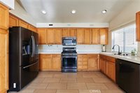 12426 Del Amo Way, Victorville, CA 92392