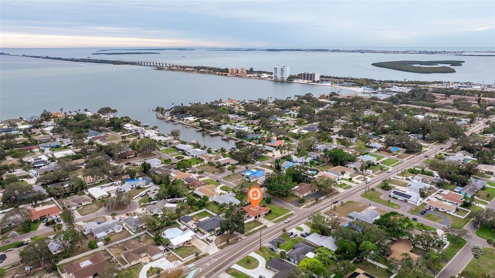 2790 Pinellas Point Drive S, St Petersburg, FL 33712