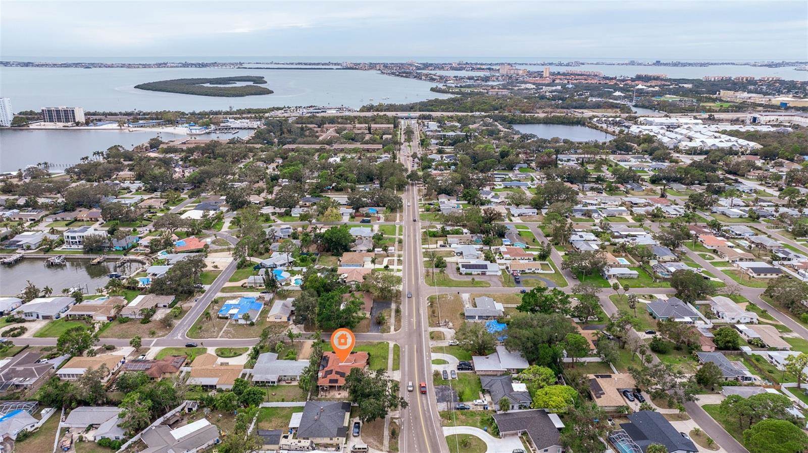 2790 Pinellas Point Drive S, St Petersburg, FL 33712