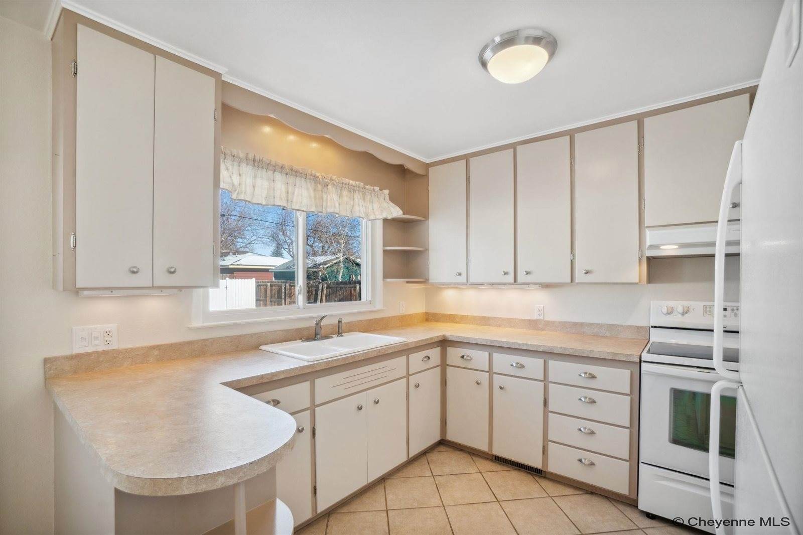 3228 Boxelder Dr, Cheyenne, WY 82001