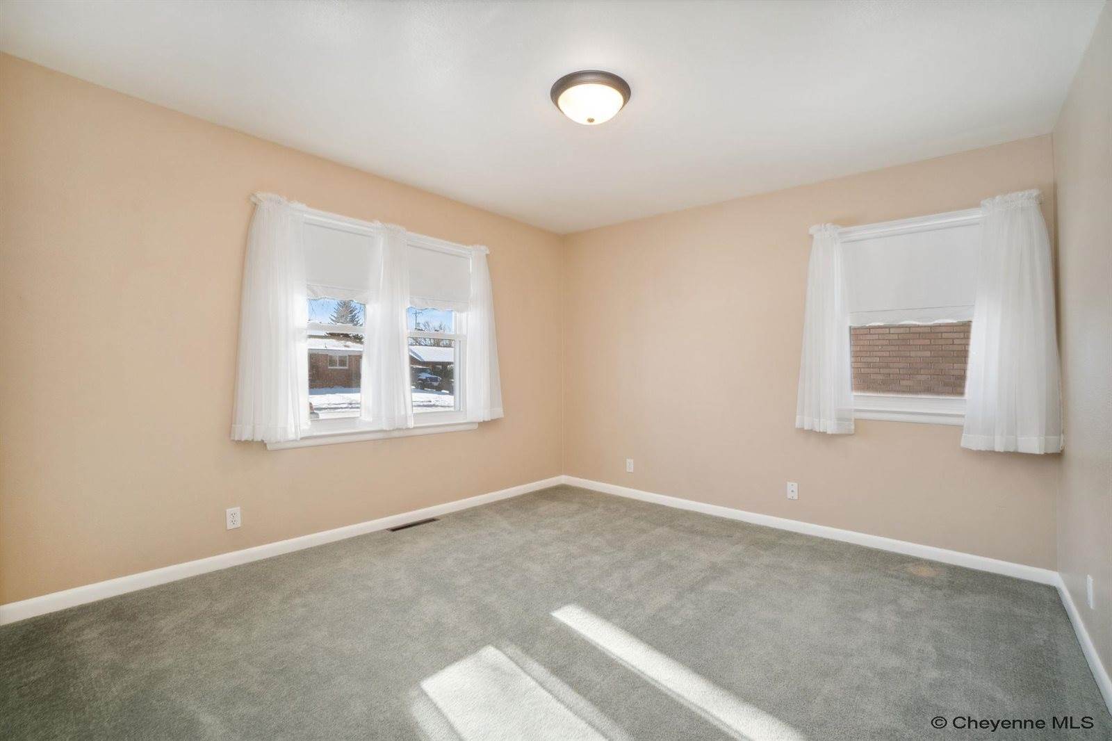 3228 Boxelder Dr, Cheyenne, WY 82001