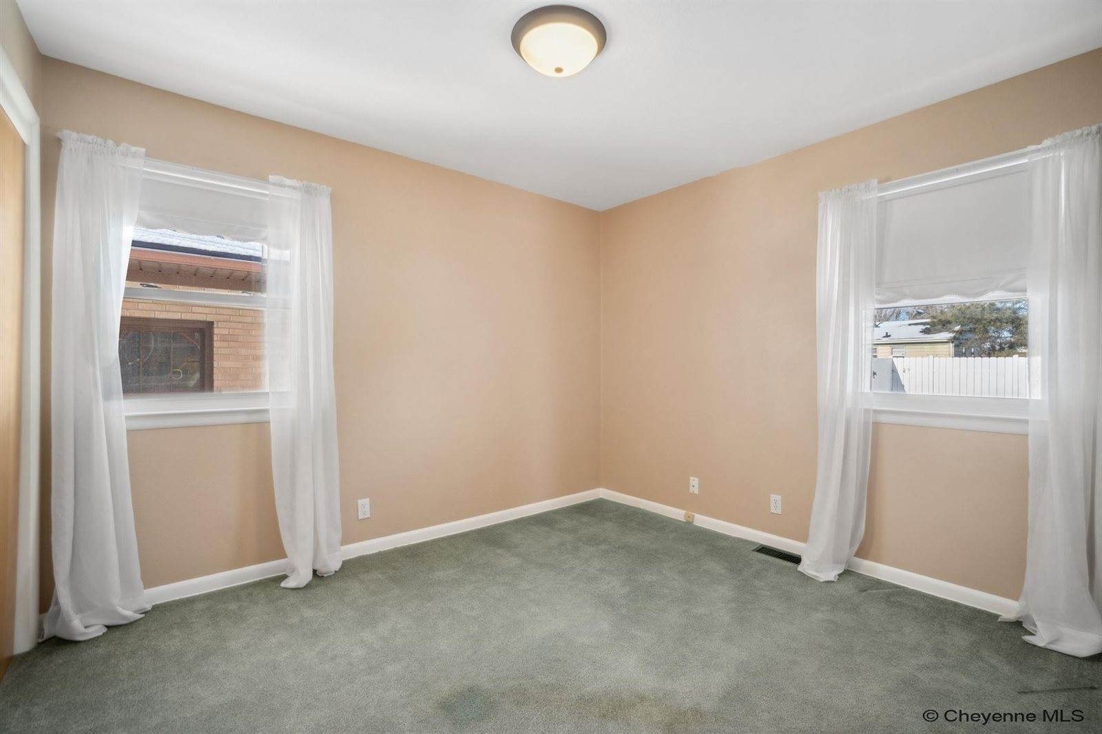 3228 Boxelder Dr, Cheyenne, WY 82001