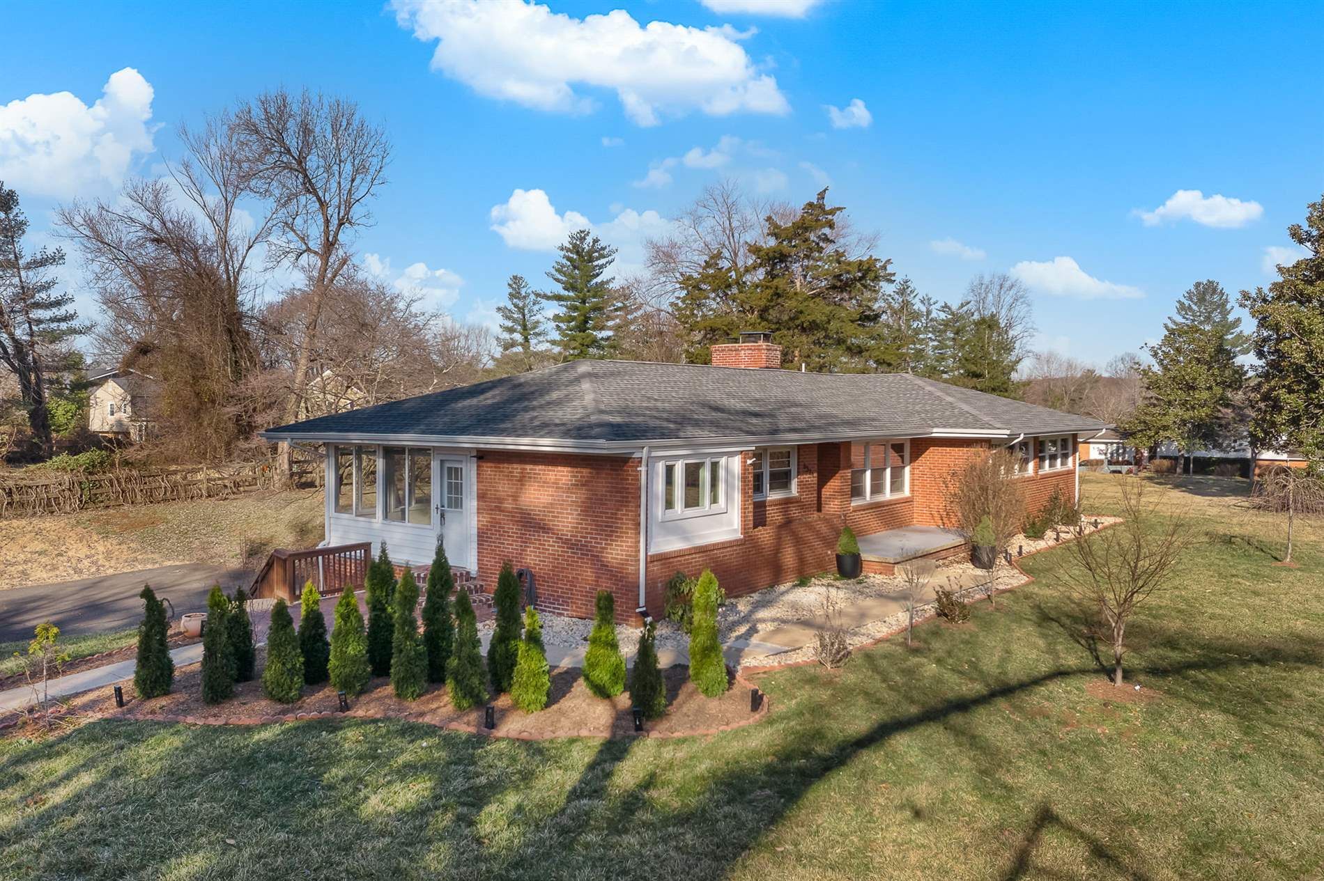 6321 Nordix Dr, Warrenton, VA 20187