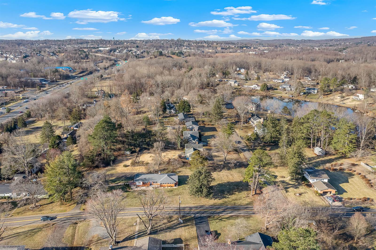 6321 Nordix Dr, Warrenton, VA 20187