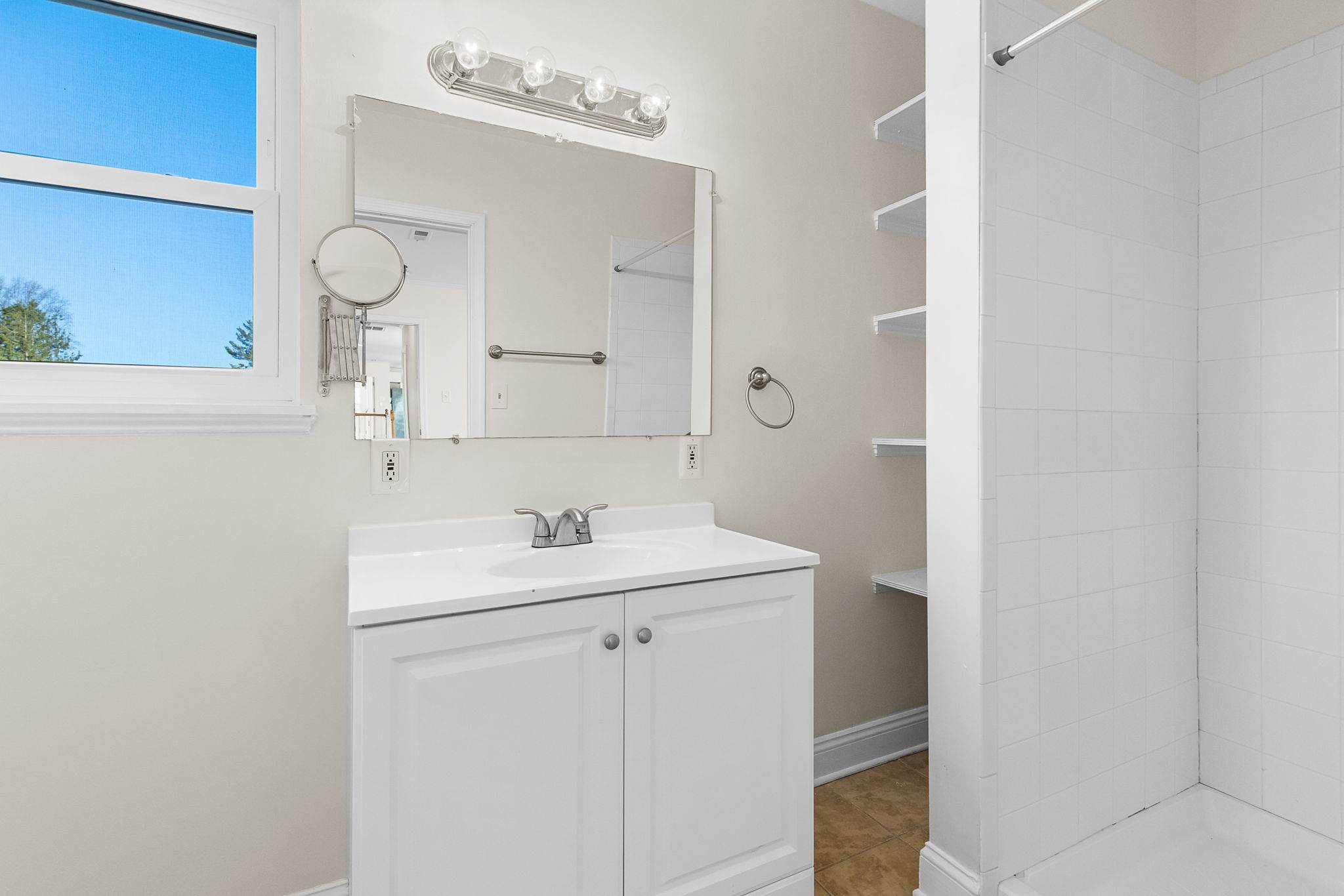 6321 Nordix Dr, Warrenton, VA 20187