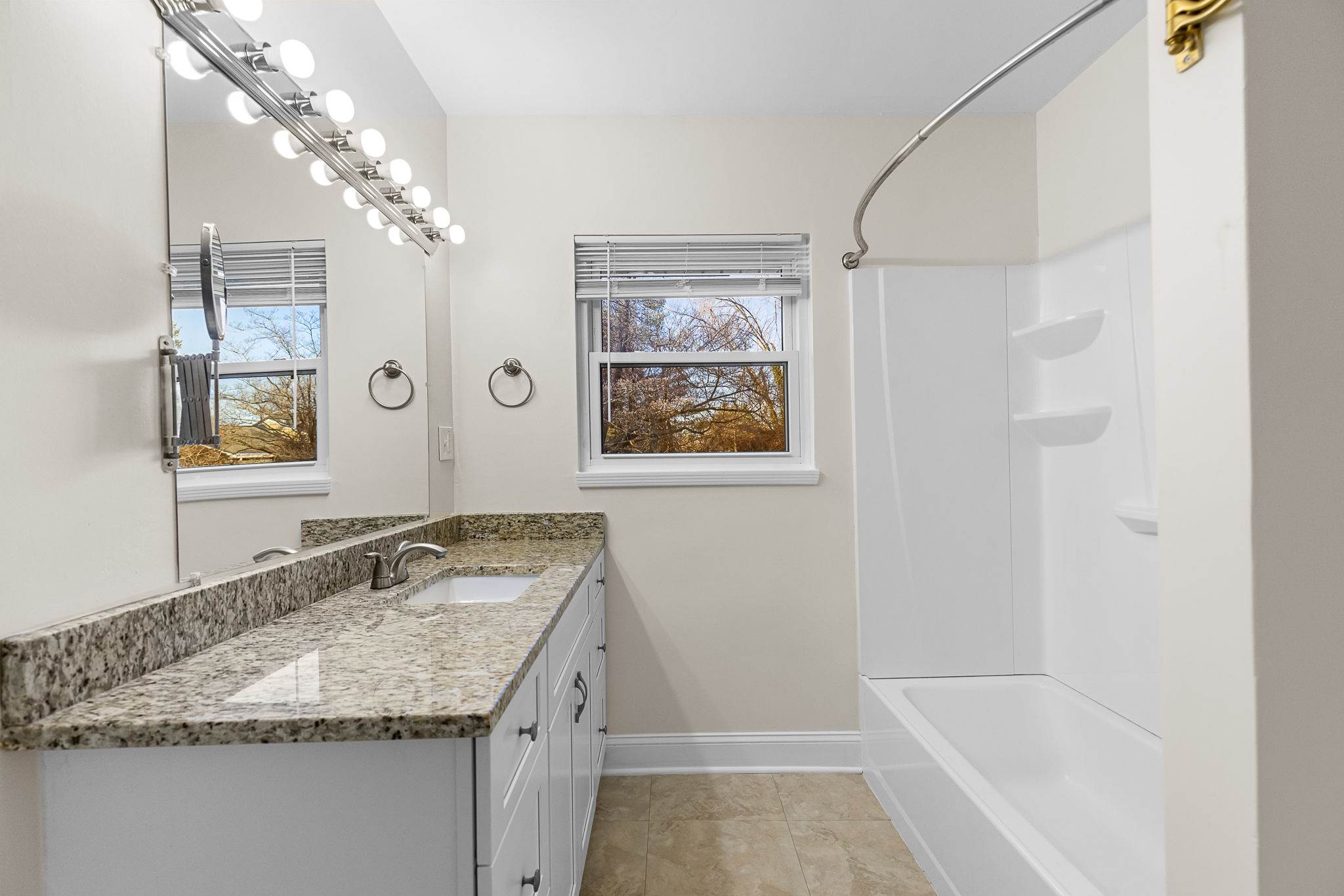 6321 Nordix Dr, Warrenton, VA 20187