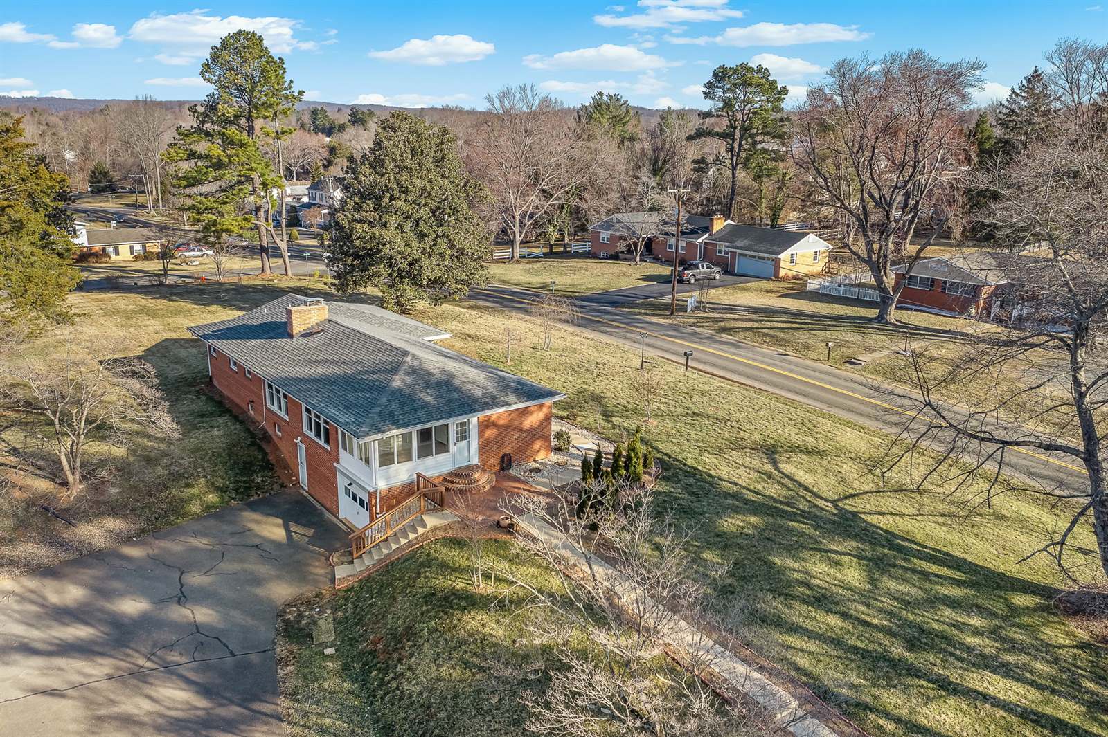 6321 Nordix Dr, Warrenton, VA 20187