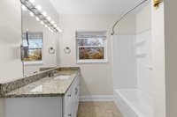 6321 Nordix Dr, Warrenton, VA 20187