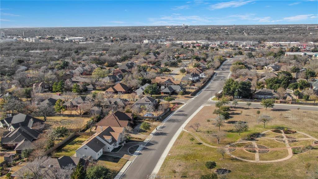 1202 Glenhaven Drive, College Station, TX 77840