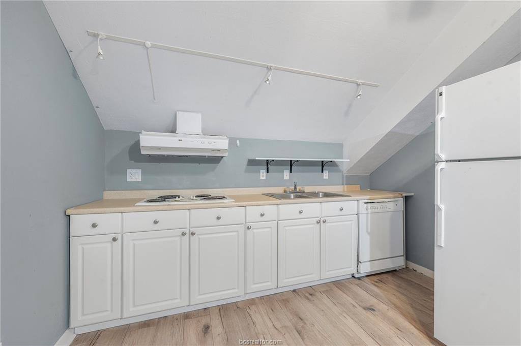 1202 Glenhaven Drive, College Station, TX 77840