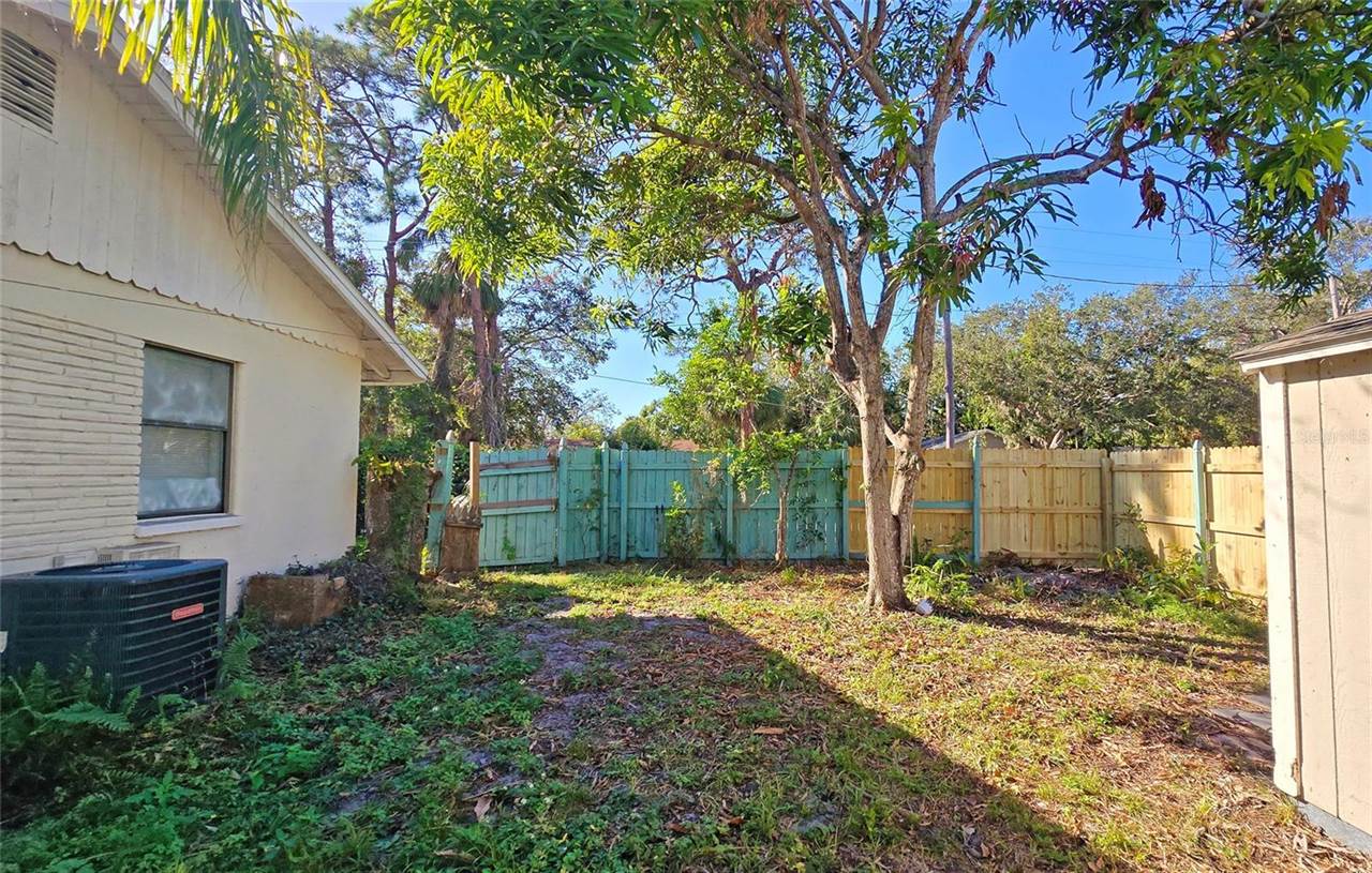 3826 Rilma Avenue, Sarasota, FL 34234