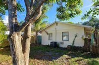 3826 Rilma Avenue, Sarasota, FL 34234