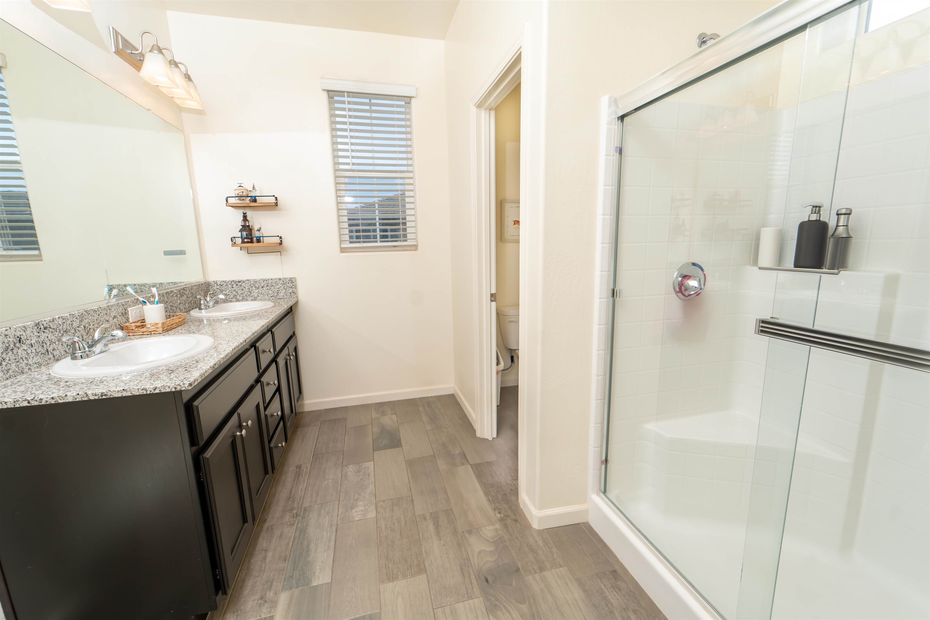 3219 Manchester Street, Tulare, CA 93277