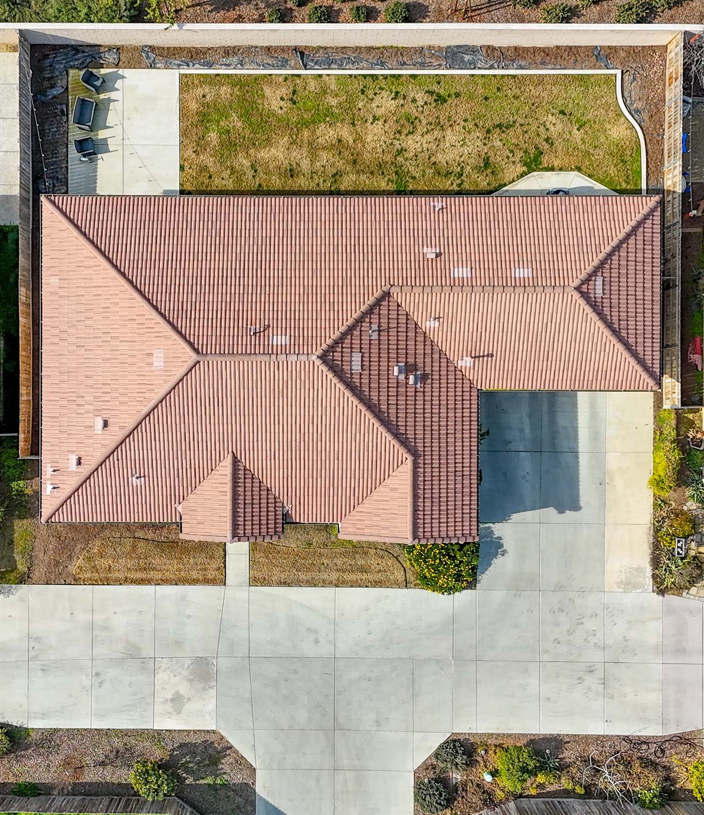 3219 Manchester Street, Tulare, CA 93277