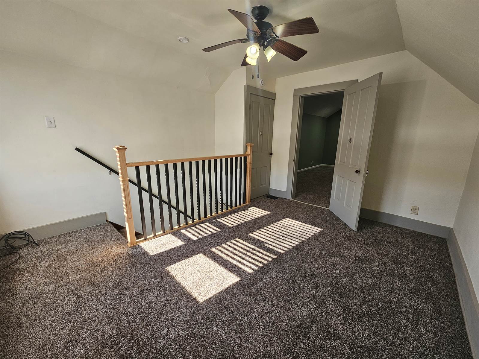 602 N 13 1/2 Street, Terre Haute, IN 47807