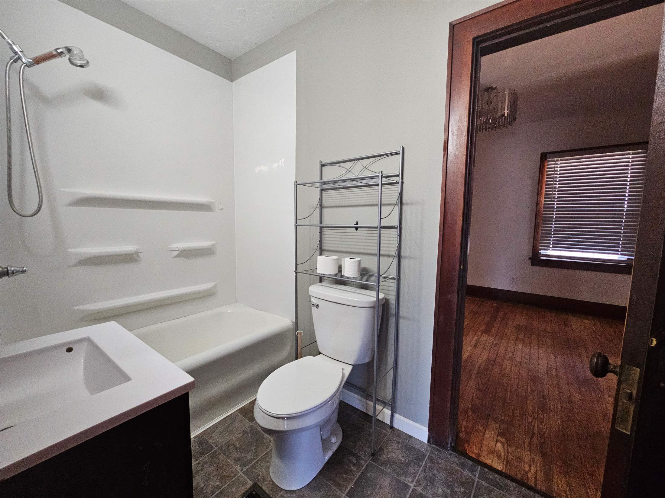 602 N 13 1/2 Street, Terre Haute, IN 47807