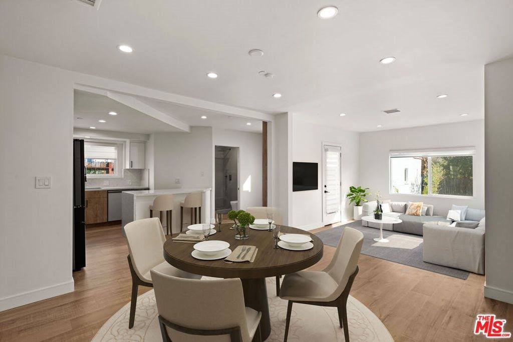 1312 Western Ave, Glendale, CA 91201