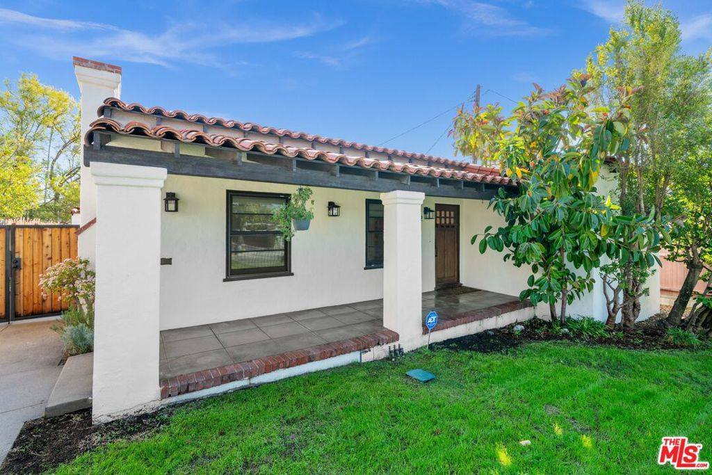 1312 Western Ave, Glendale, CA 91201