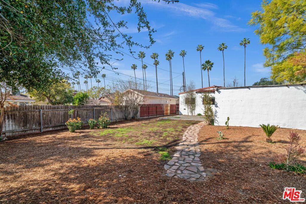 1312 Western Ave, Glendale, CA 91201