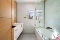 1312 Western Ave, Glendale, CA 91201