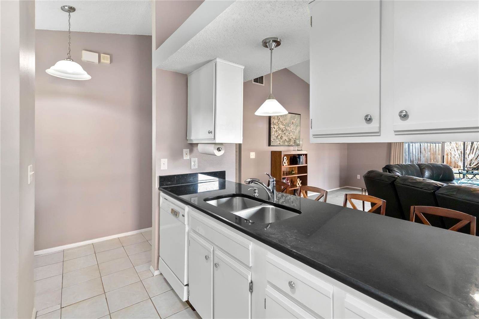 8024 Lesia Circle, Orlando, FL 32835