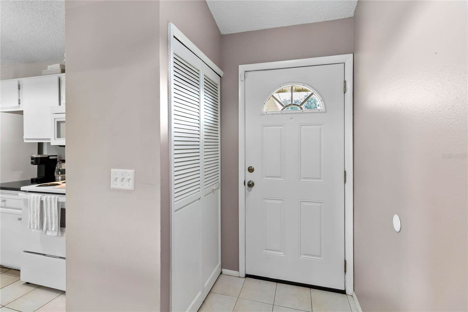 8024 Lesia Circle, Orlando, FL 32835