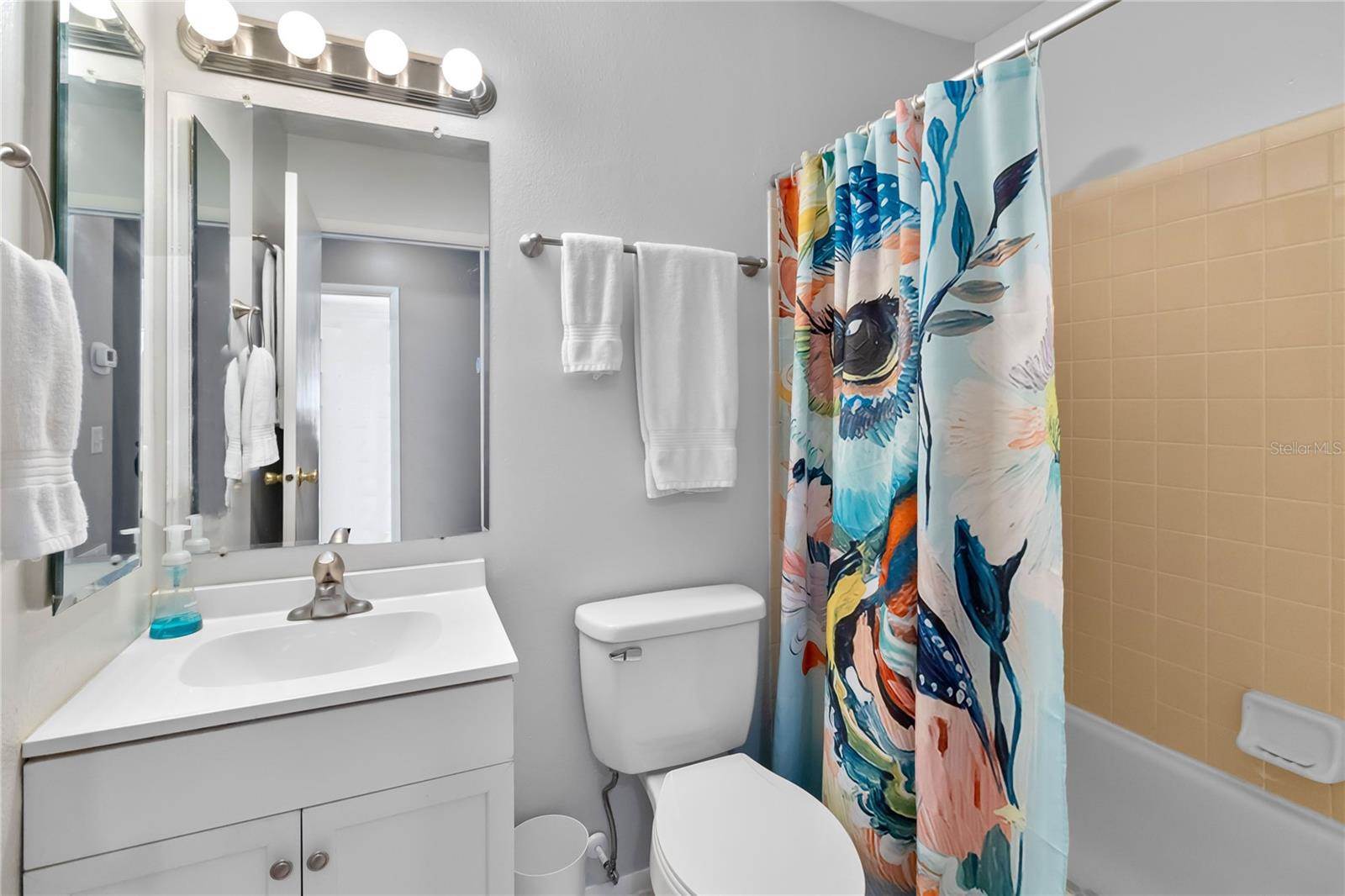 8024 Lesia Circle, Orlando, FL 32835