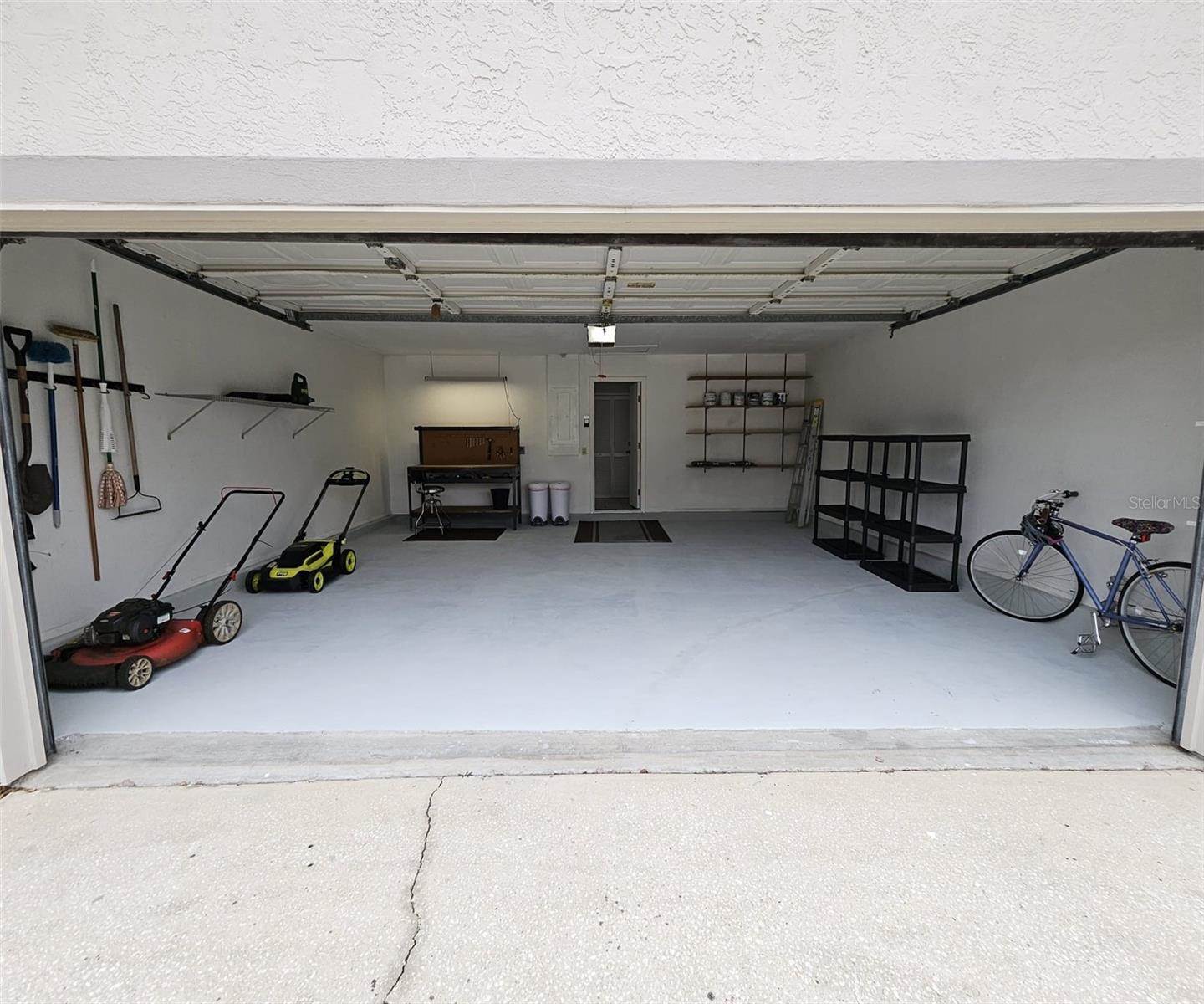 8024 Lesia Circle, Orlando, FL 32835