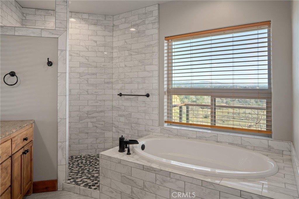 65 Oroview Drive, Oroville, CA 95965