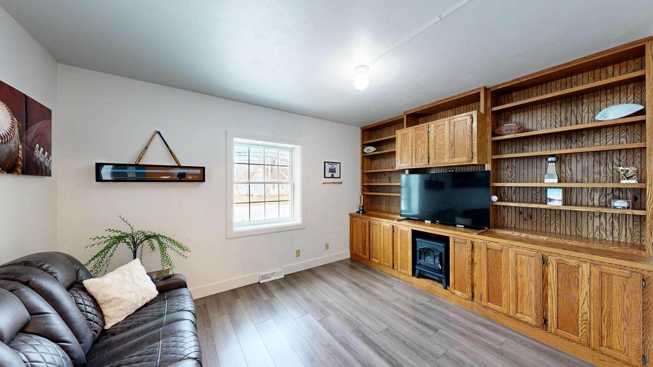 948 Mulberry STREET, Lake Mills, WI 53551