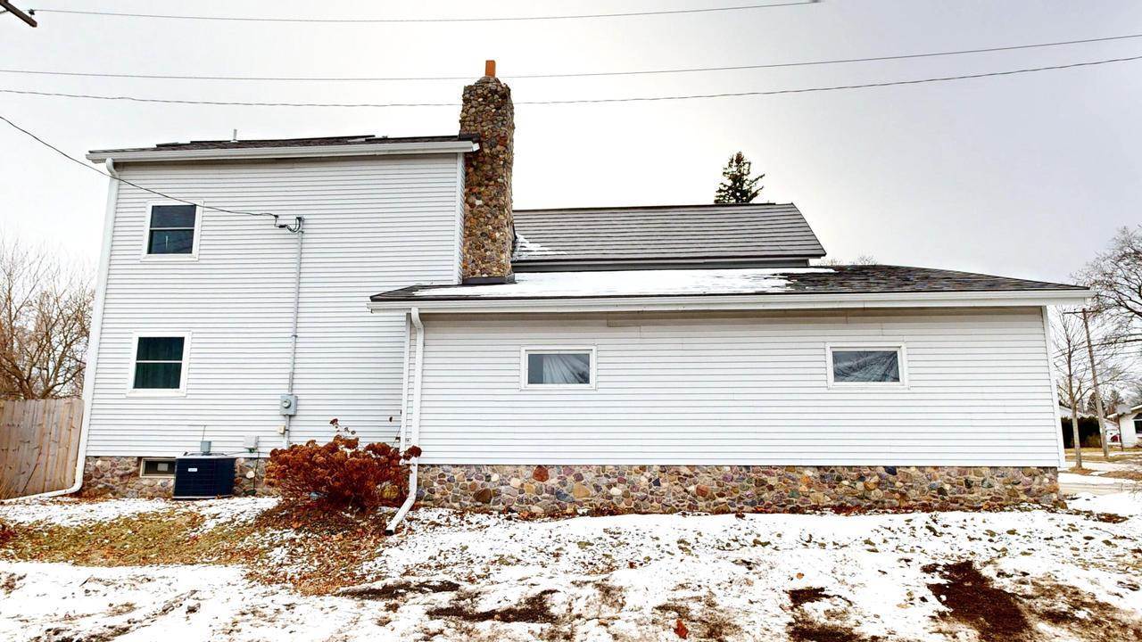 948 Mulberry STREET, Lake Mills, WI 53551