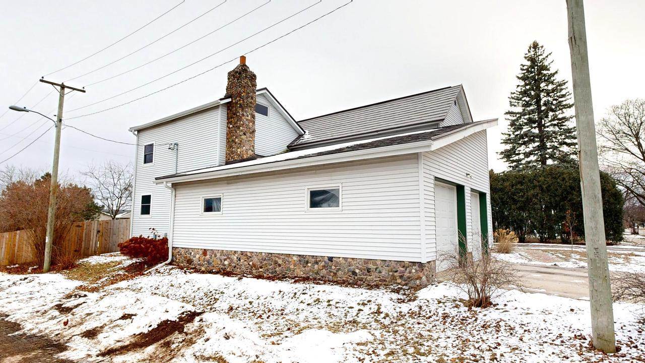 948 Mulberry STREET, Lake Mills, WI 53551