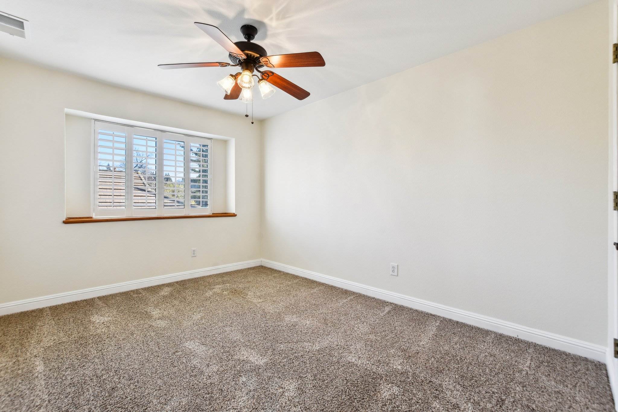 5802 Balfor Rd., Rocklin, CA 95765