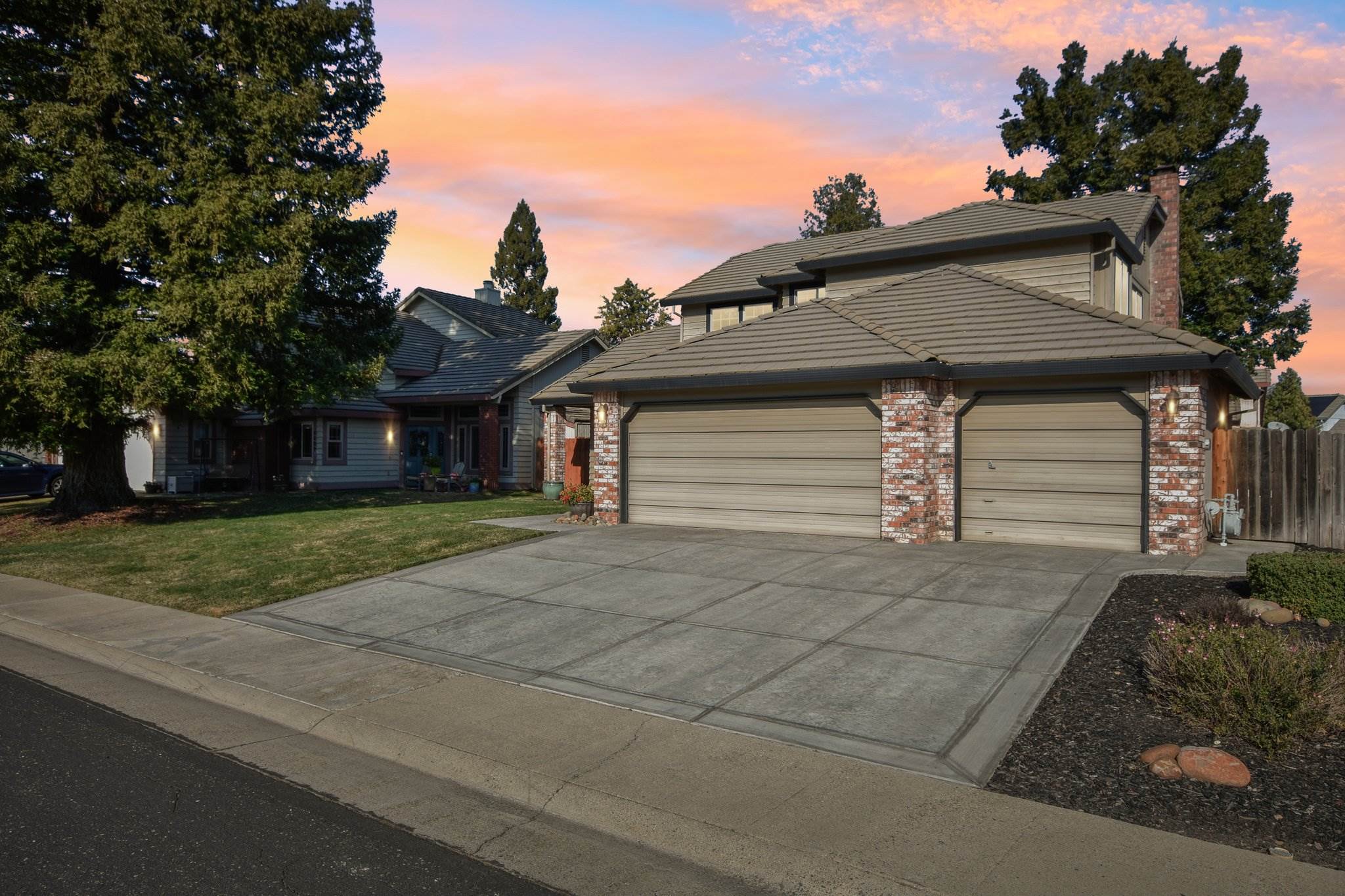 5802 Balfor Rd., Rocklin, CA 95765