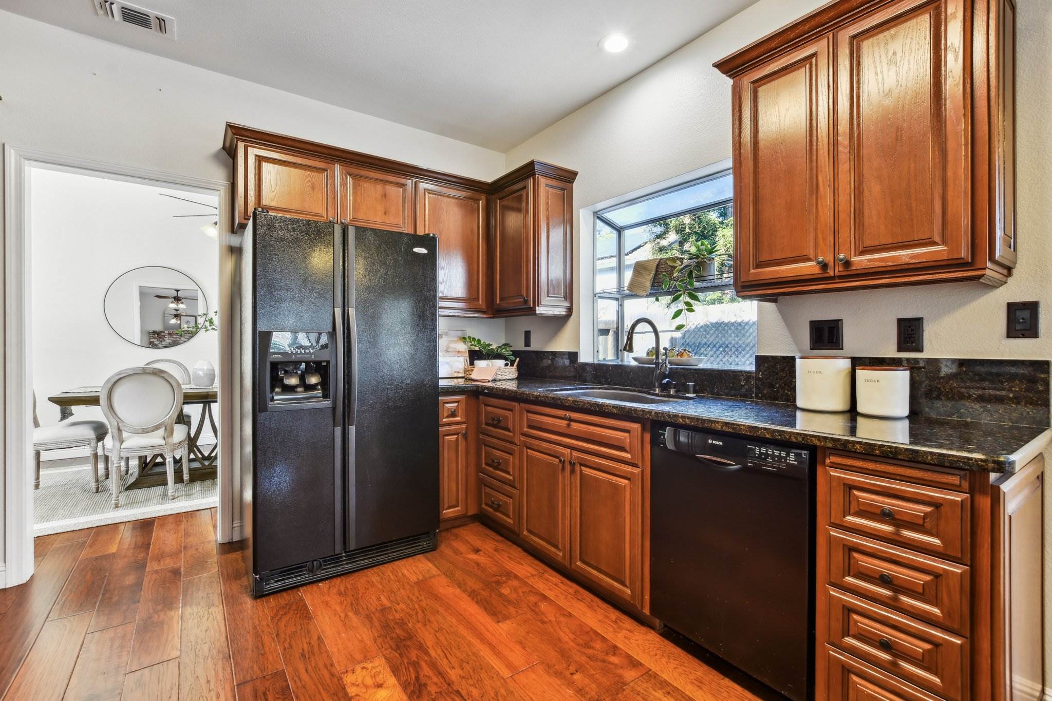 5802 Balfor Rd., Rocklin, CA 95765