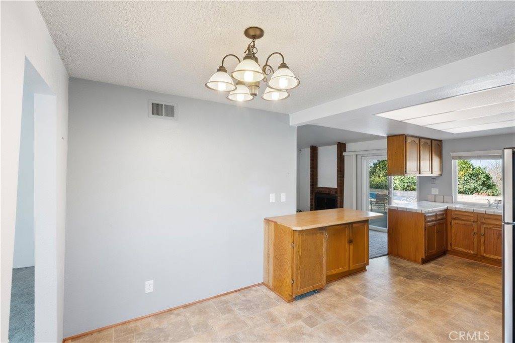 1025 Monte Vista Drive, Riverside, CA 92507